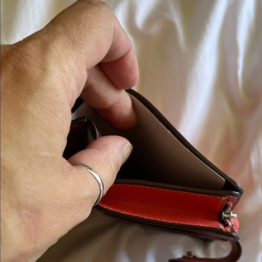 Coach Corner Zip Leather Wallet - Picture 3 of 4